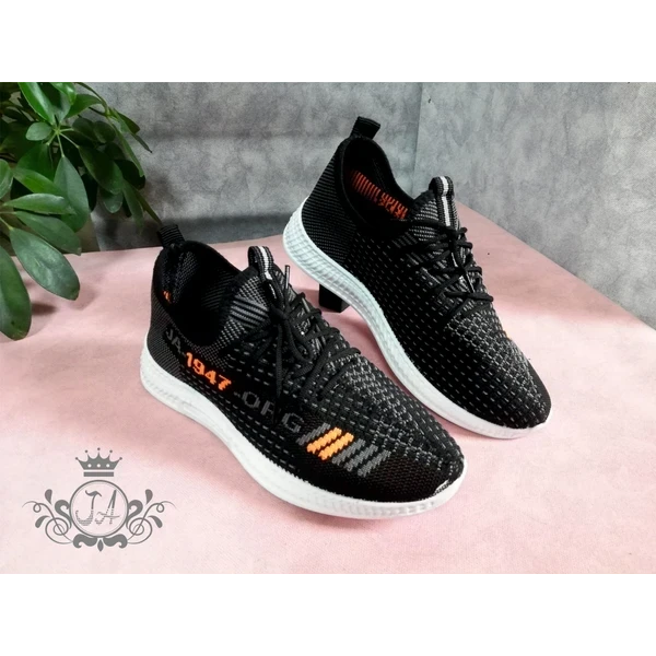 stylish men's sports shoes with price 5.24 usd