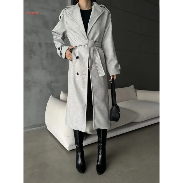 women's trenchcoat