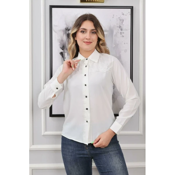 women's white long-sleeved shirt