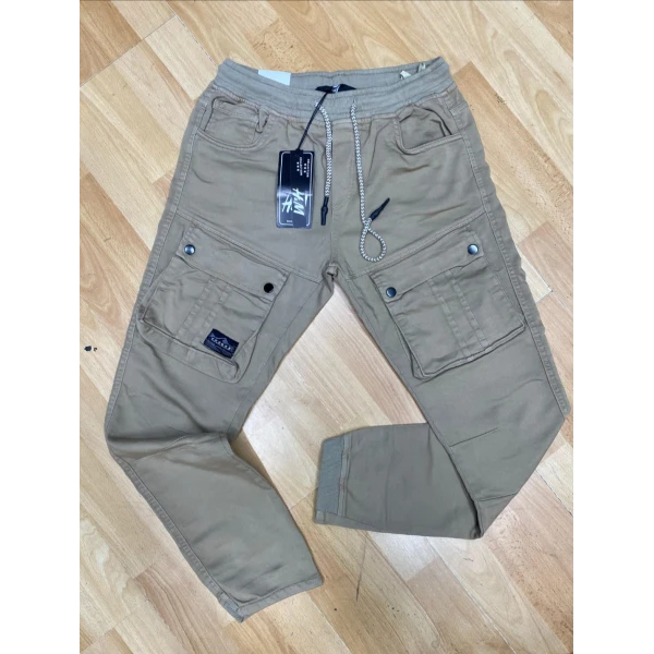 cargo pocket trousers