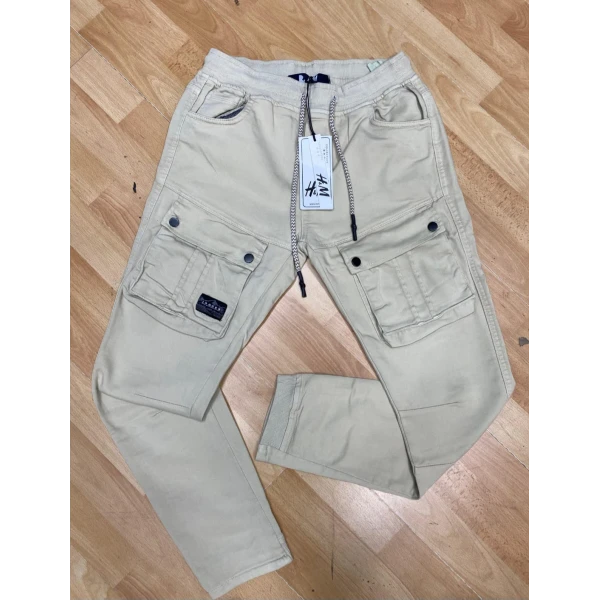 cargo pocket trousers