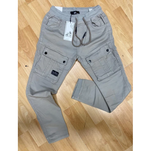 cargo pocket trousers