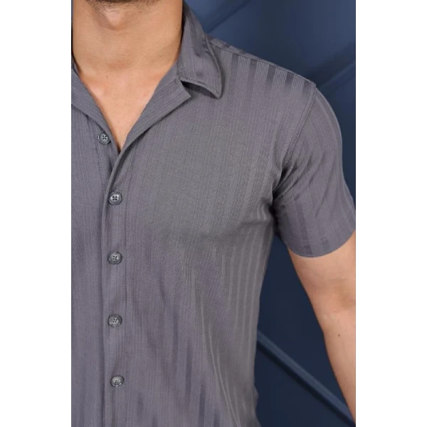 men's short sleeve shirt