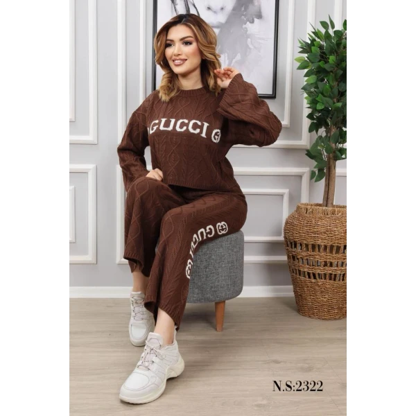 women knitwear suit