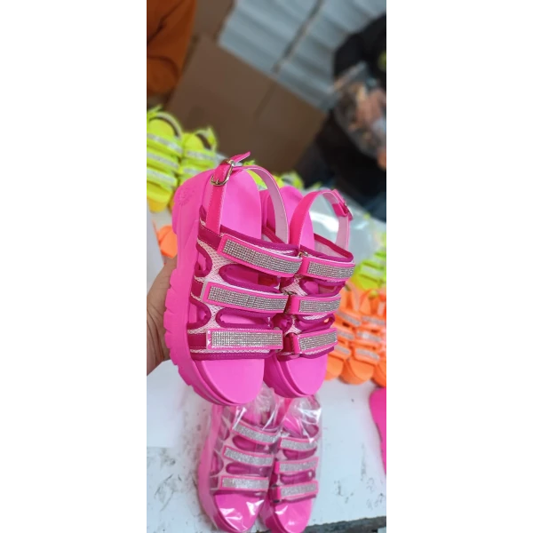 women sandals